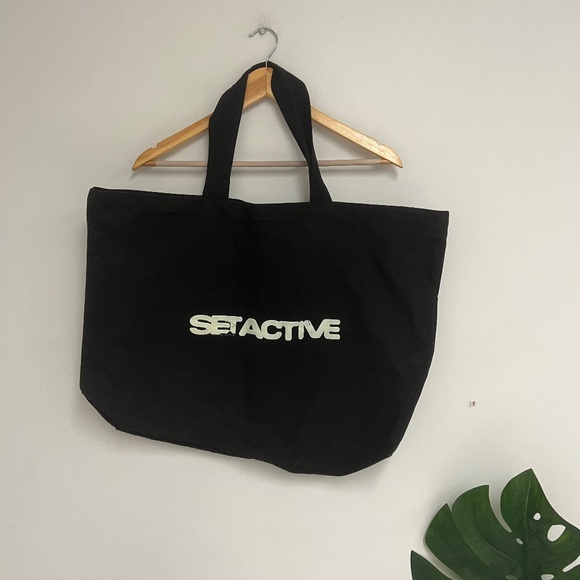 SET Active Handbags - Set Active Tote Bag